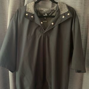 Short sleeve rain golf pull over